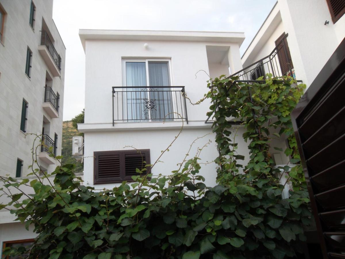 Guest House 4M Petrovac Exterior foto