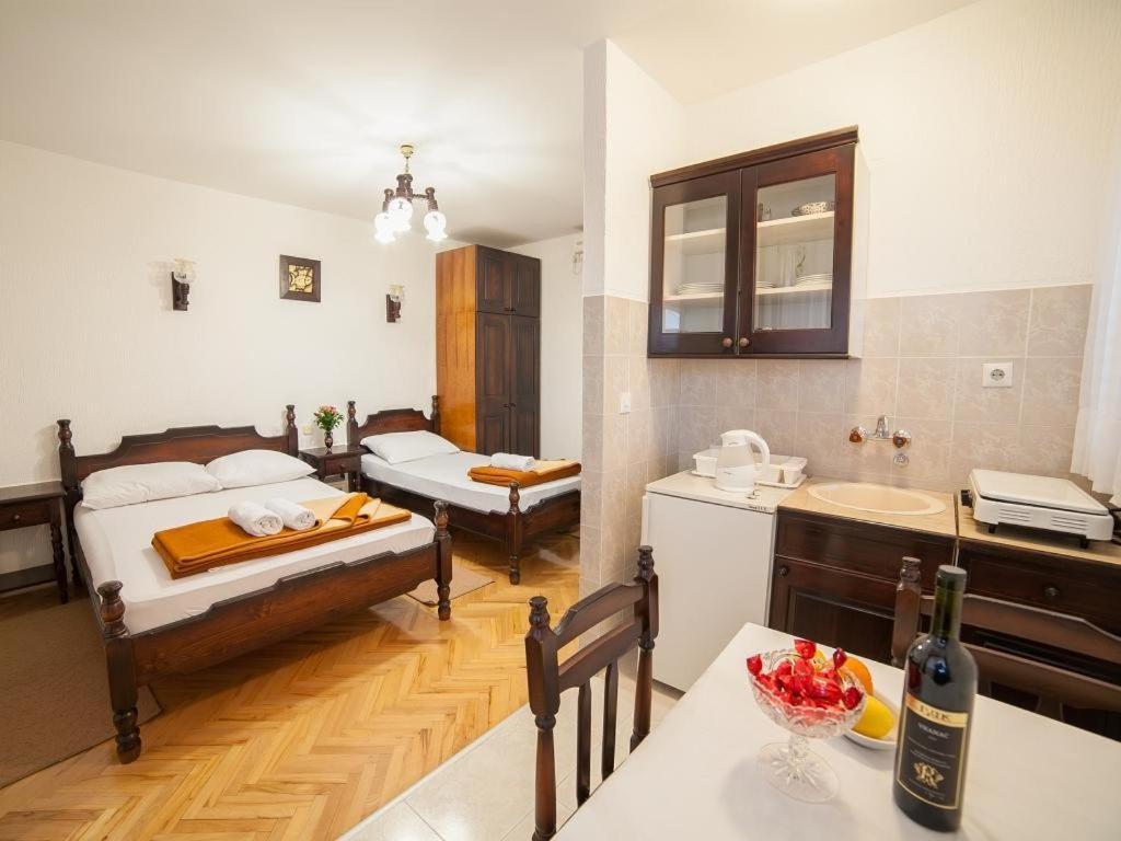 Guest House 4M Petrovac Quarto foto