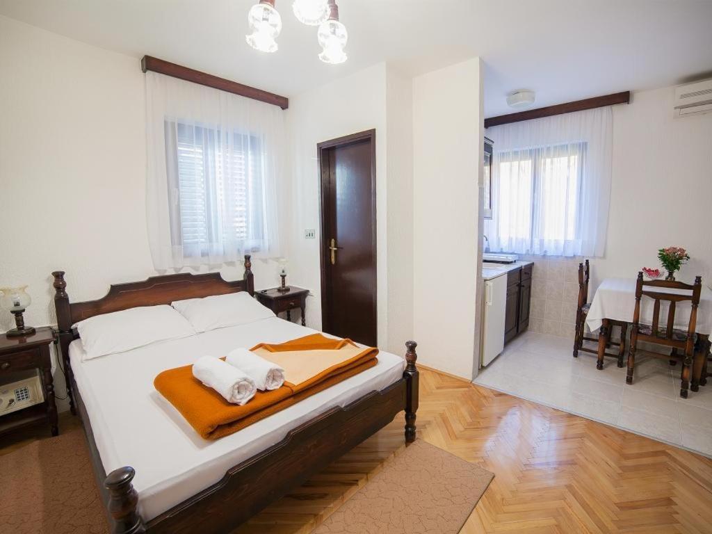 Guest House 4M Petrovac Quarto foto
