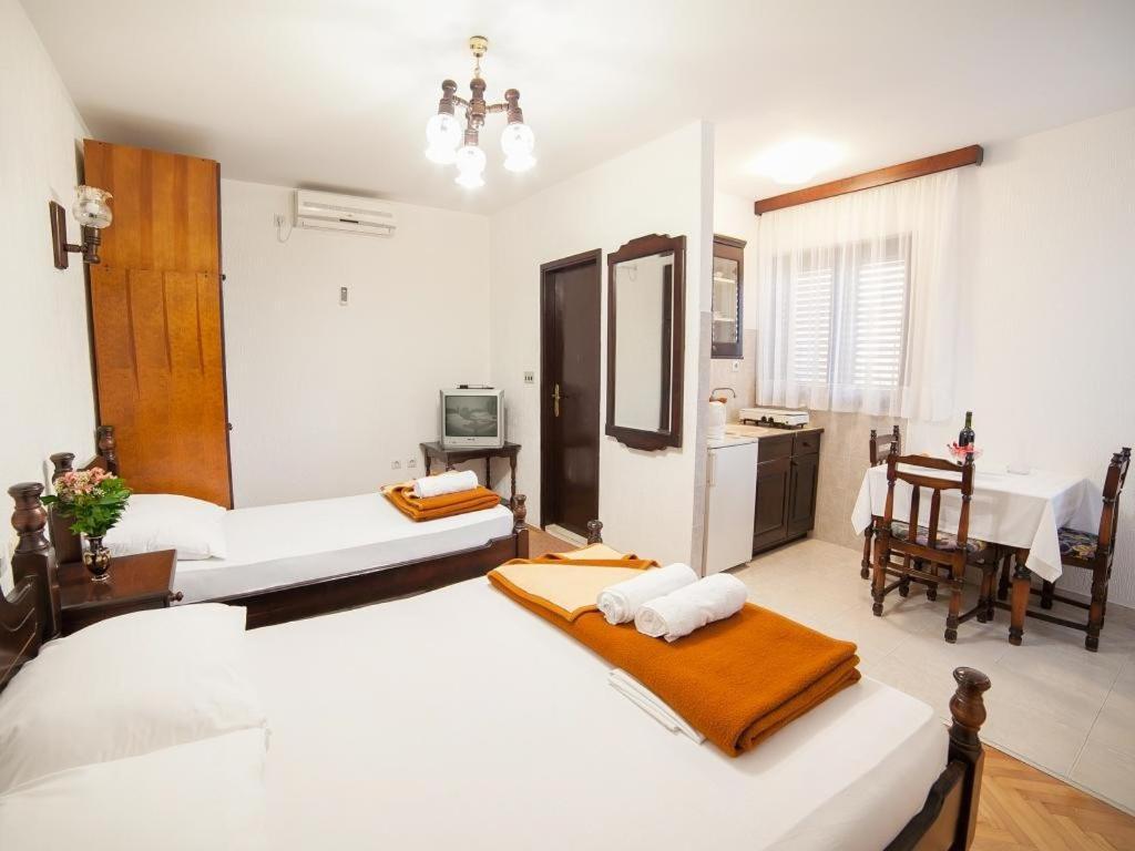 Guest House 4M Petrovac Quarto foto