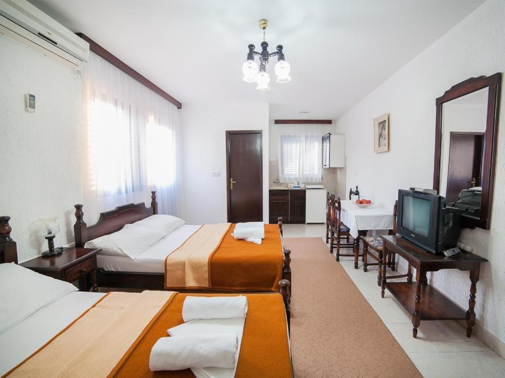Guest House 4M Petrovac Quarto foto