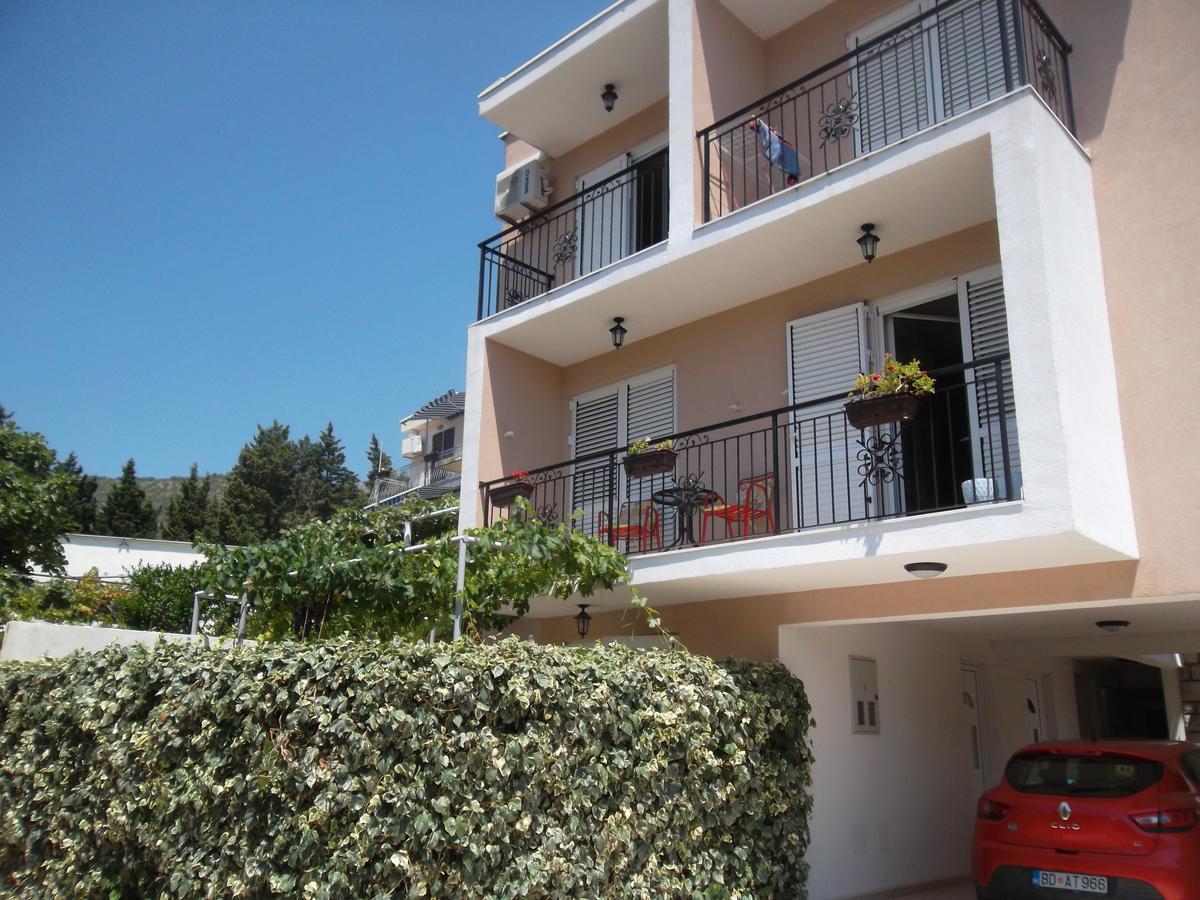 Guest House 4M Petrovac Exterior foto
